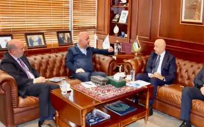 القبض على سائق حافلة ظهر في