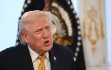 ترامب: حاملة طائرات ثانية ستغstrongادرstrong قريبا