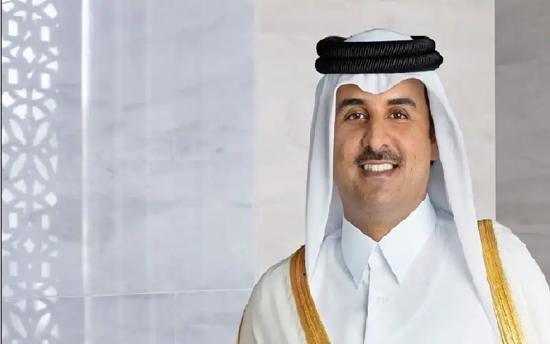 أمير قطر يصل الإمارات