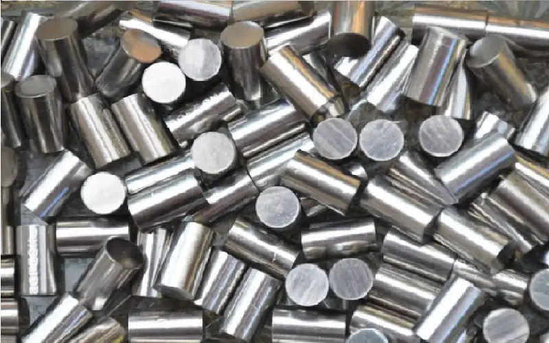 هل ينضم النيكل إلى دائرة جنون