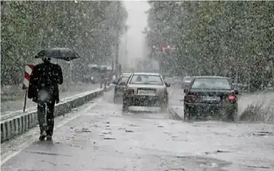 القوات الإسرائيلية تحاصر مقر الهلال الأحمر