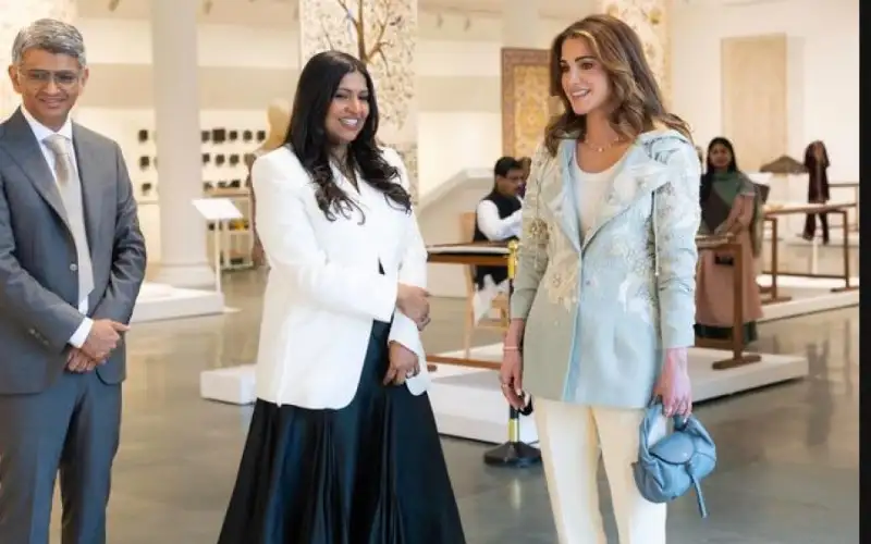 الملكة رانيا العبدالله تزور مدرسة تشاناكيا