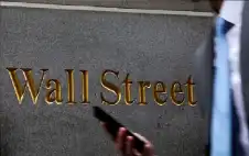 عودة رواتب رؤساء بنوك وول ستريت