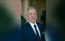 الملك يغstrongادرstrong إلى لندن للقاء ستارمر