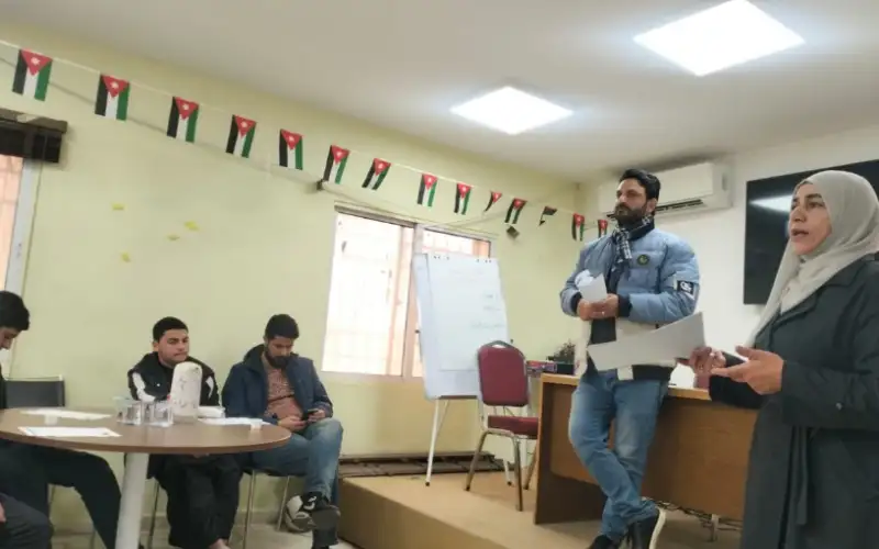 مركزي شباب وشابات الوسطية يعقدان جلسة