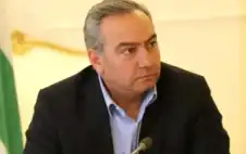 بريزات يعلن مغstrongادرstrongته منصبه كرئيس لمجلس