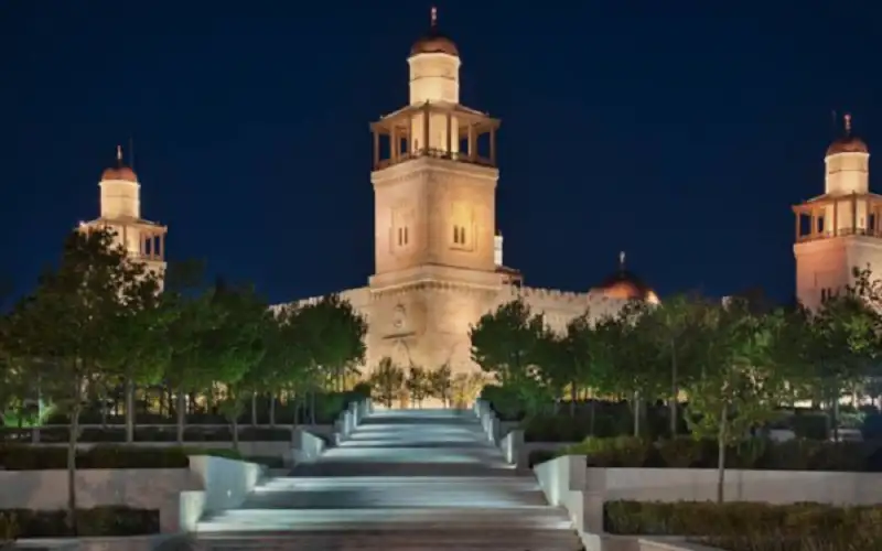 الأوقاف: تغيير فترة الانتظار بين أذان