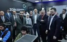 الأمير عمر بن فيصل يفتتح أكاديمية