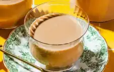 الحقيقة العلمية وراء تناول الشاي بالحليب..