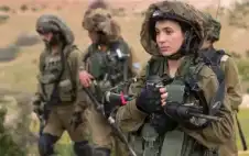 سموتريتش يرفض اختلاط الجنسين في الجيش