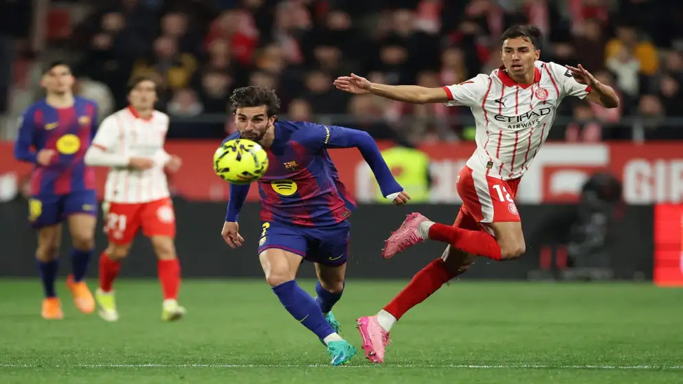 جيرونا يفوز 2-1 على برشلونة ليهدي