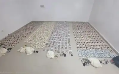 اغتصاب فتاة داخل سيارة شرطة في