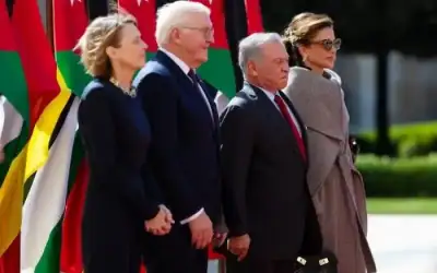 صحيفة نيسان ـ الملك يستقبل الرئيس الألماني في قصر