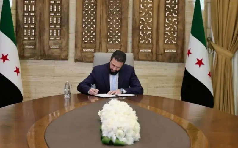 الشرع يصدر عفوا عن محكومين بجنايات