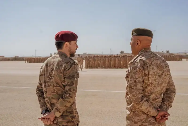 ولي العهد يؤكد أهمية برنامج خدمة