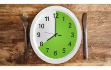 الصيام المتقطع يقلص أعراض داء كرون