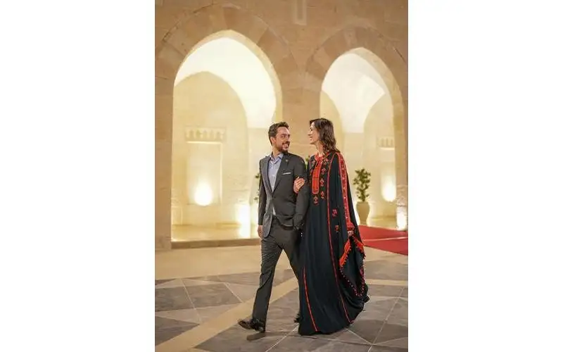 ولي العهد ينشر عبر انستغرام: مع