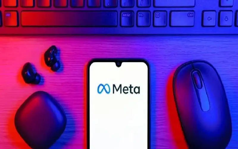 بعد النظارات.. ميتا تطلق ساعتها الذكية