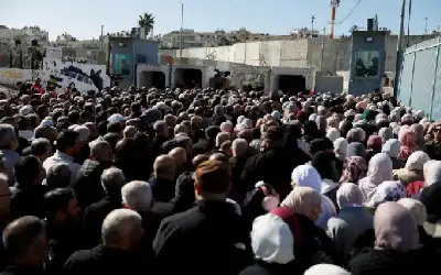 قيود إسرائيلية مشددة على دخول المصلين