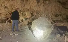 بسبب انهيارات صخرية .. إغلاق جزئي