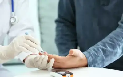 وفاة مأساوية لرجل أعمال أمام موظفيه