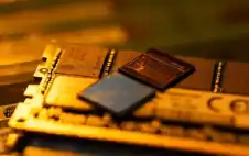 أزمة شرائح الذاكرة تهدد أسعار السيارات