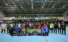 وstrongزيstrongر الشباب يطلق منافسات بطولة المراكز