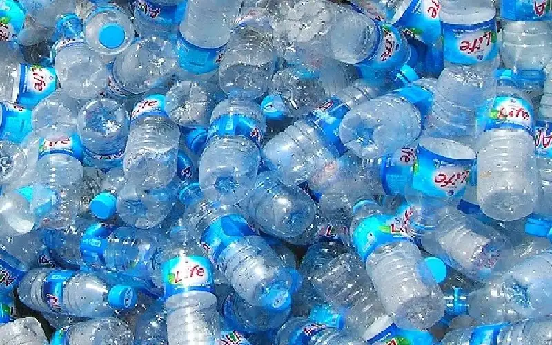 المياه المعززة موضة جيل زد الجديدة