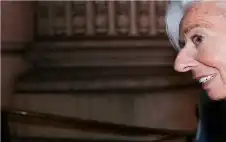 العجوز لاغارد متهمة .. مكافآت سرية