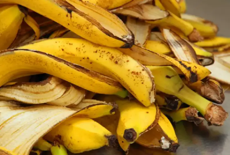 10 طرق ذكية لاستخدام قشور الموز