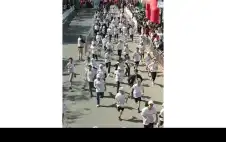 عدد الخطوات المشي الstrongيوميةstrong الكافية للحماية