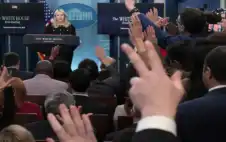 صحيفة نيسان ـ البيت الأبيض: ترامب يفضل الدبلوماسية مع