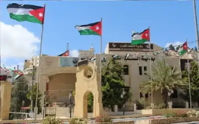 إصابة الركبة تبعد مبابي عن مواجهة