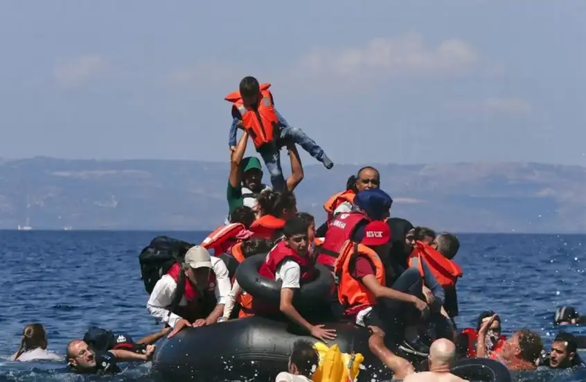 مصرع عدد من المصريين واختفاء آخرين