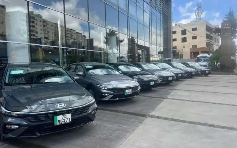 صحيفة نيسان ـ مكاتب تأجير السيارات السياحية تلوح بالإضراب..