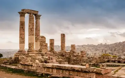 في مأدبا .. . أسرة مهددة