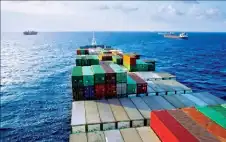 عاصفة الرstrongسومstrong الأمريكية تترك تداعيات واسعة