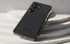 بـ1300 دولار.. سامسونغ يغير قواعد اللعبة