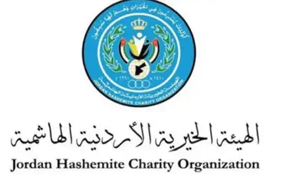 اقتراحات طبية لتنظيف بشرة الوجه.. بعيدا