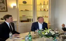 وstrongزيstrongر خارجية عمان يلتقي مسؤولين أميركيين