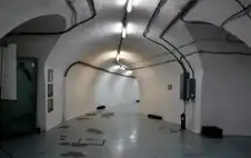 إعلام عبري: فتح الملاجئ في بئر