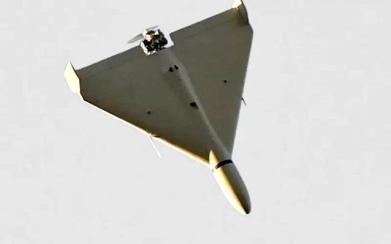 انفجار مسيرة انتحارية يستهدف مبنى في