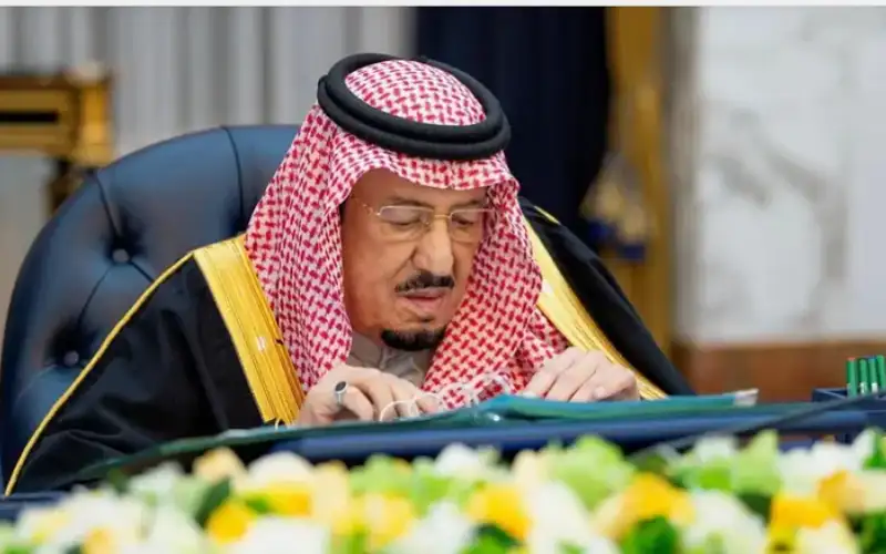 الملك سلمان يوجه باستضافة الخليجيين العالقين