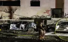 إيران تستهدف قاعدة تل نوف ومقر