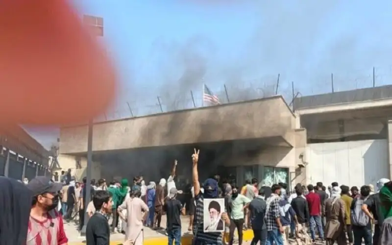 قتلى وجرحى في اقتحام قنصلية أمريكية