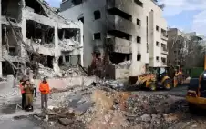 في أقل من ساعة.. 5 رشقات