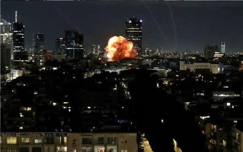 مقتل إسرائيلية وتضرر 40 مبنى بسبب