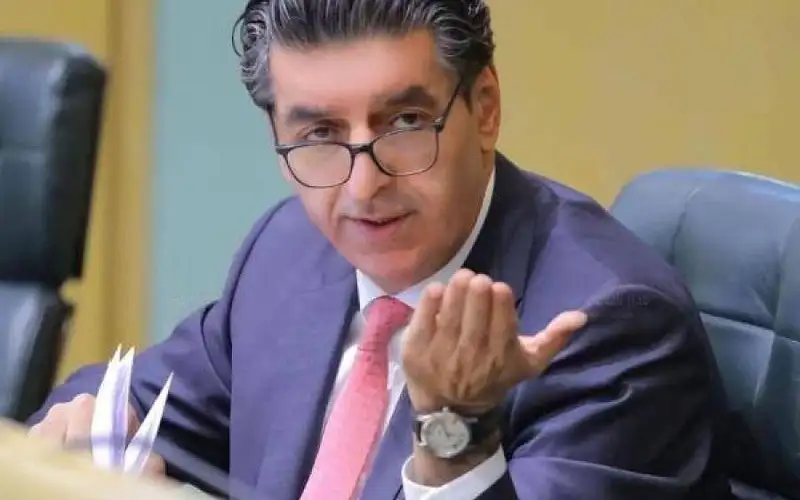 النائب الخلايلة يدعو لفتح المجال الجوي