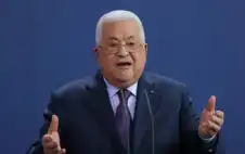 عباس يؤكد دعمه لأي خطوات يتخذها