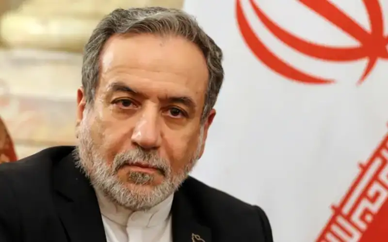 عراقجي: القواعد الأميركية تبقى أهدافا مشروعة